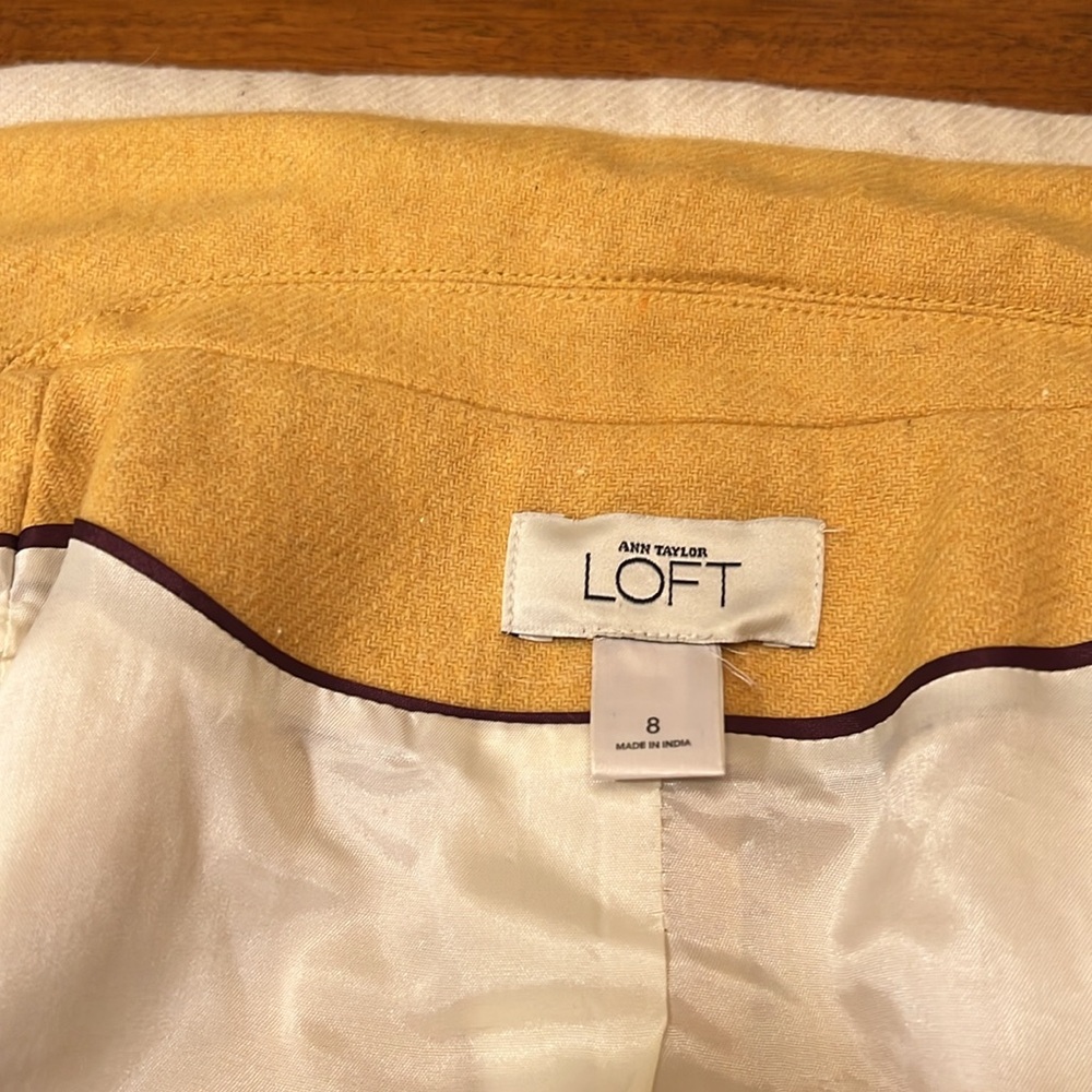 Loft Ann Taylor blazer - Picture 13 of 17